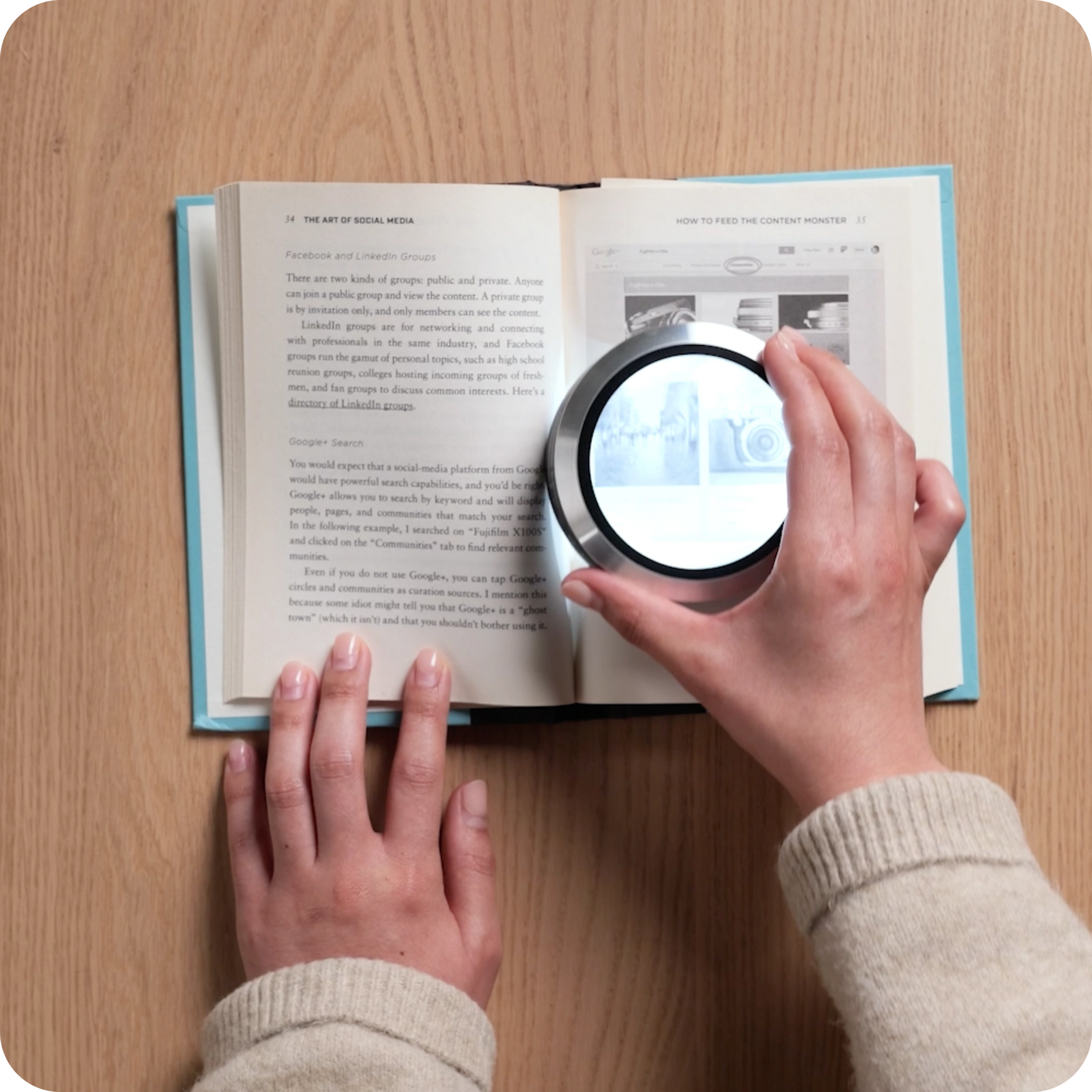ReadMate LED Desktop Magnifier Desktop Satechi Black