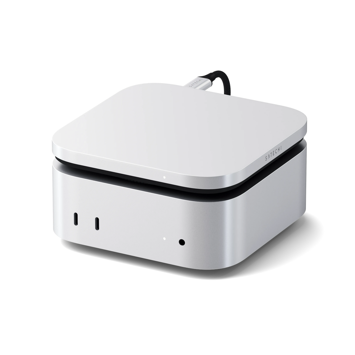 Satechi USB4 Slim NVMe SSD Enclosure under a Mac mini, front view